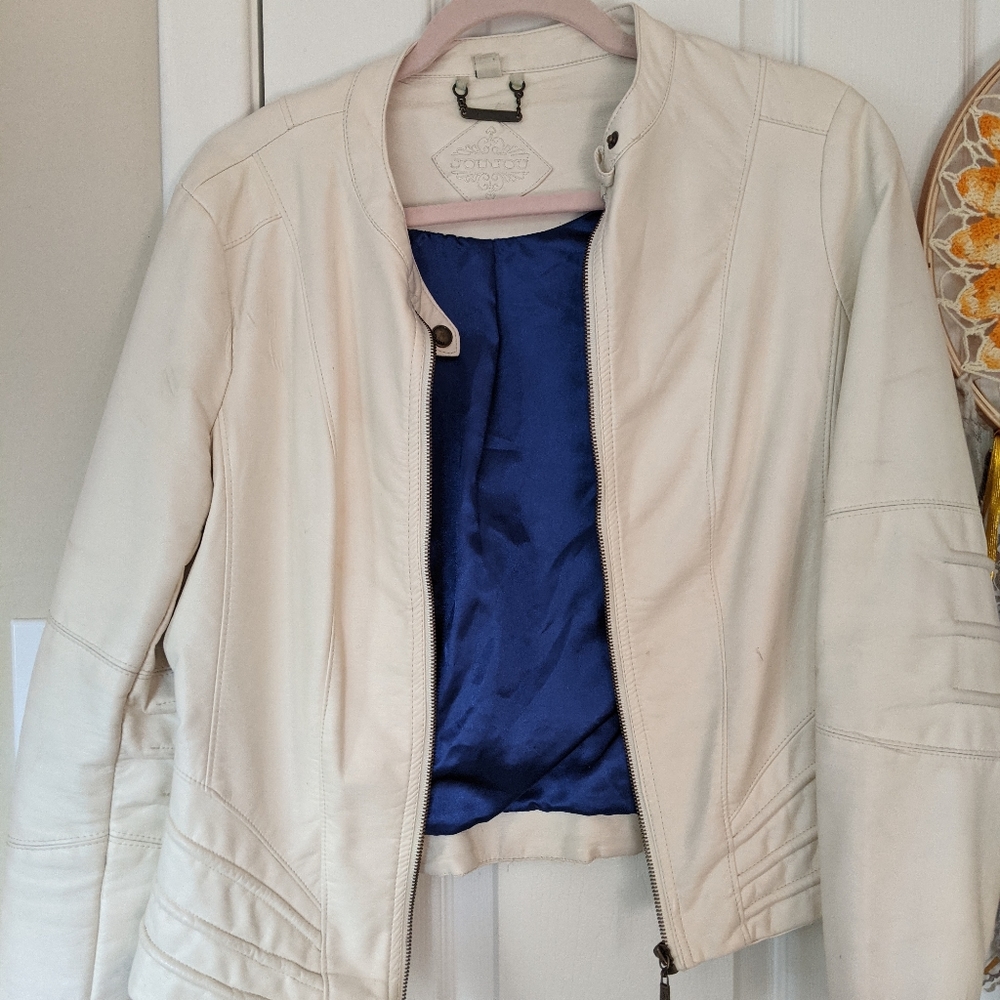 JOU JOU ✨ Vegan Leather Off White Jacket